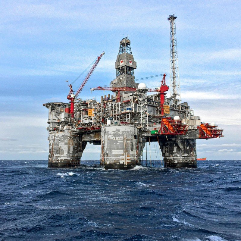 temperature strength corrosion bolts for habor and docking